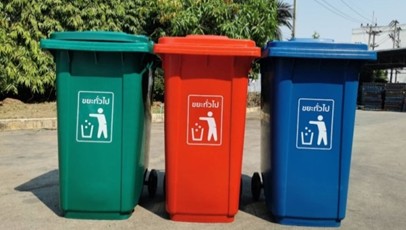 [1008207] ถังขยะมีล้อ 240 ลิตร สีเขียว ฝาเรียบ